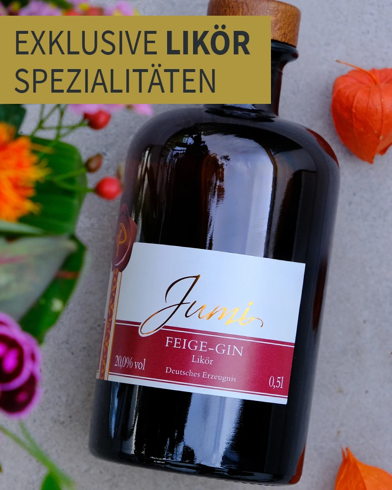 Flasche Likör und Blumen